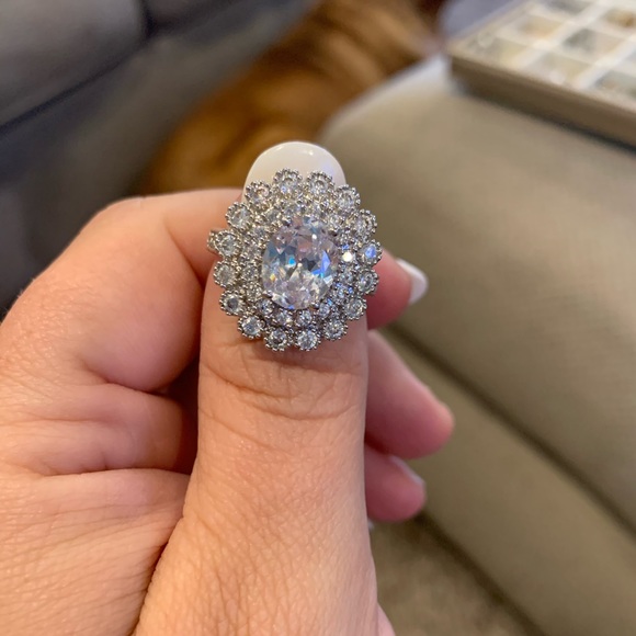 Premier Designs Jewelry - Premier Designs Ring